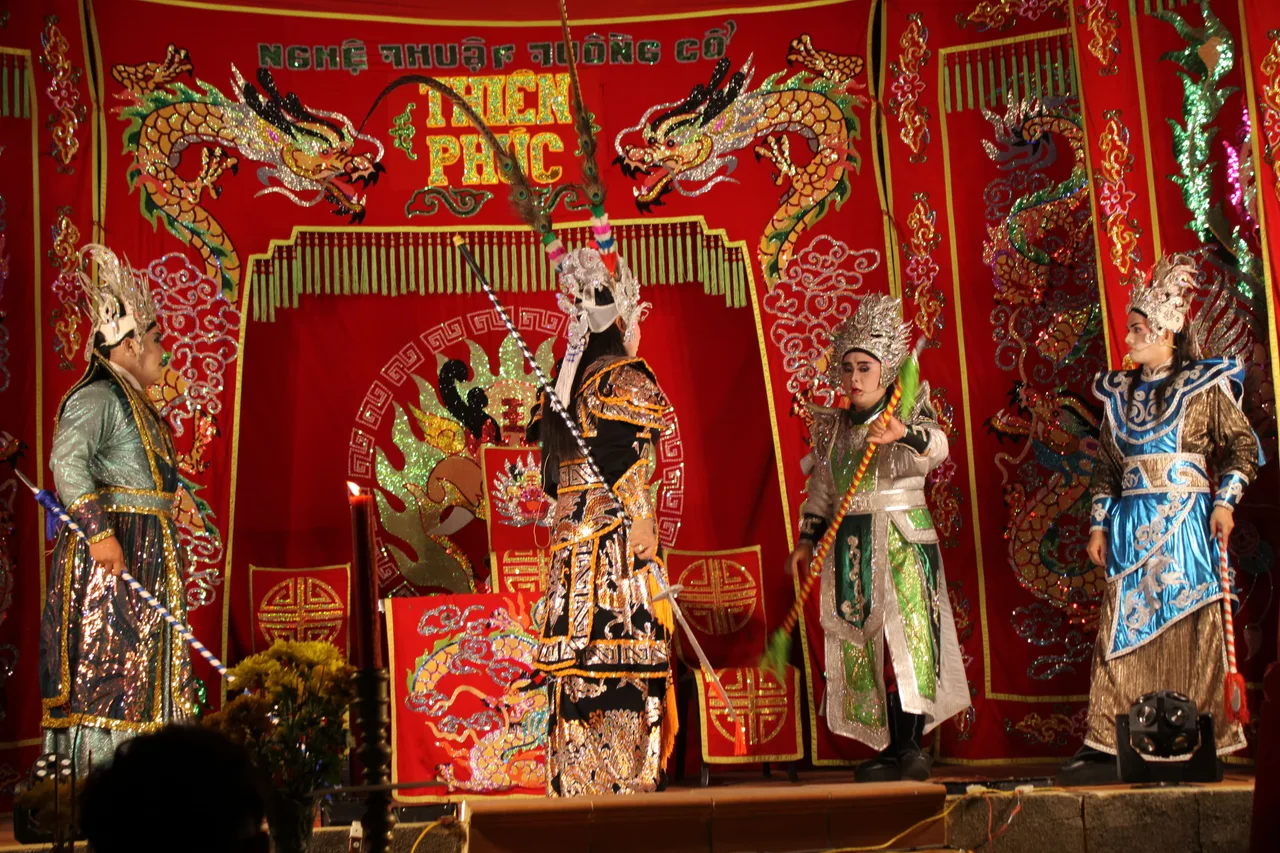 nghe thuat trinh dien cai luong nam bo