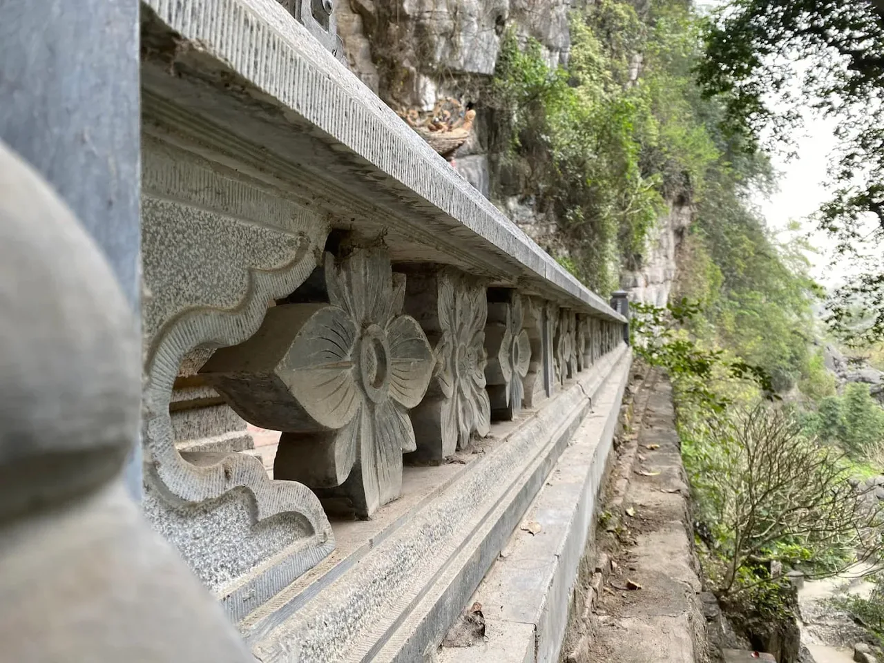 tam coc bich dong ninh binh hang ca hang hai hang ba chua ha chua trung chua thuong
