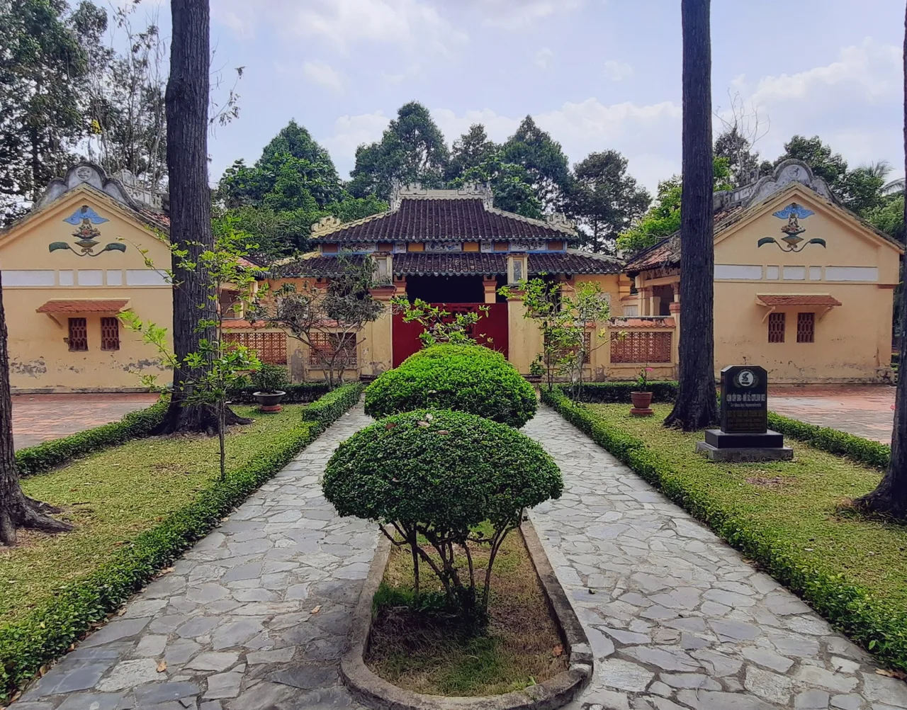 chanh dien van thanh van mieu vinh long di san kien truc nho hoc