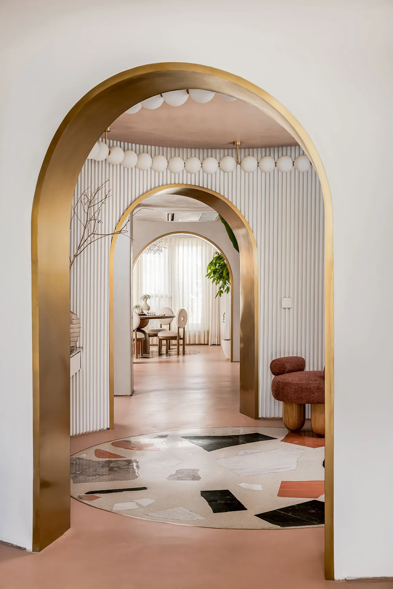 noi that phong khach sofa san terrazzo penthouse mai vom