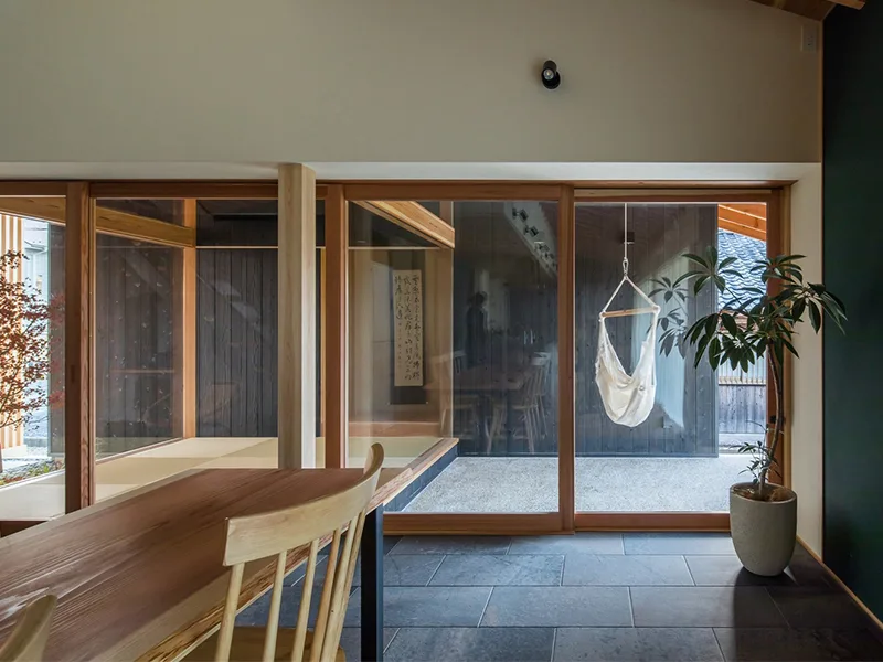 Terasho House - Cuộc sống gói gọn theo phương ngang, dọc